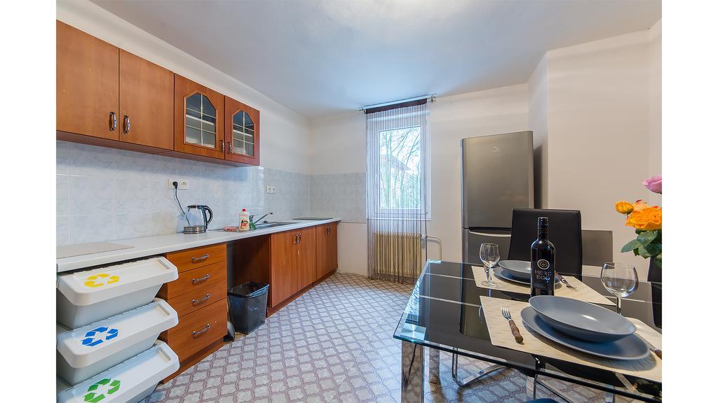 Apartman Vrane Vrané nad Vltavou Buitenkant foto